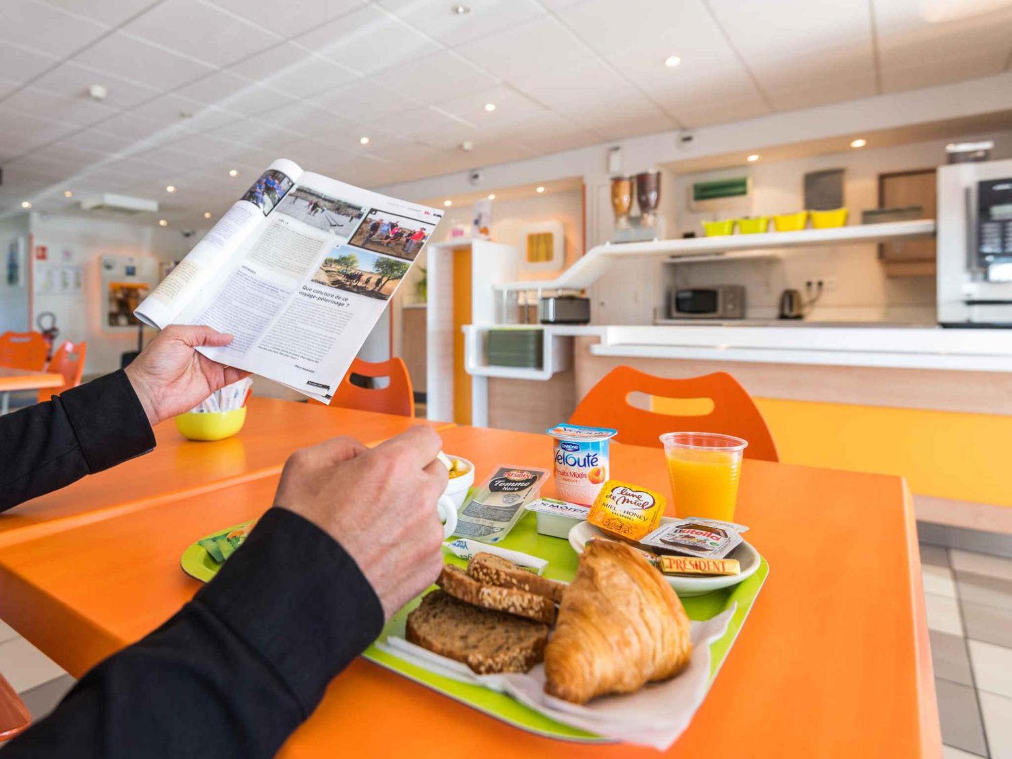Ibis Budget Amberieu En Bugey/Chateau Gaillard A42 Ngoại thất bức ảnh