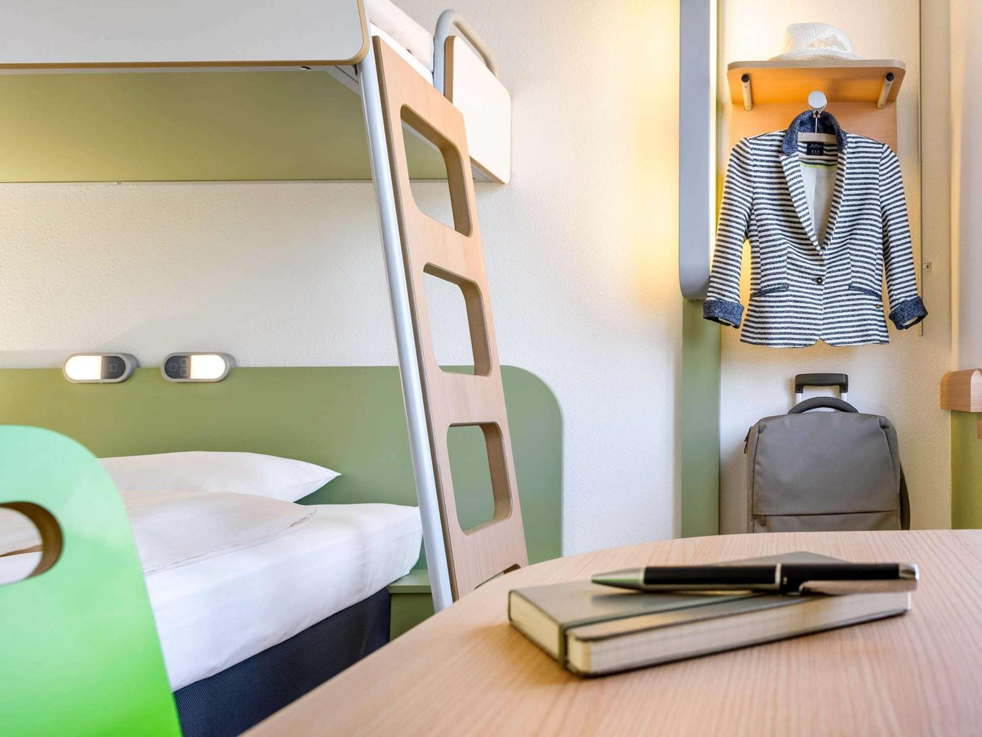 Ibis Budget Amberieu En Bugey/Chateau Gaillard A42 Ngoại thất bức ảnh